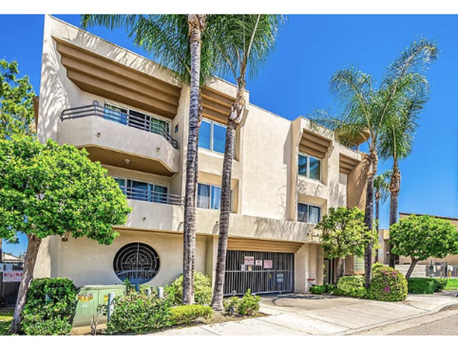 Sold condo on Sherman Way, Van Nuys