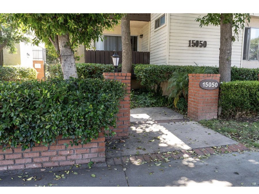 Sold condo on Victory Blvd